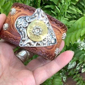 Leather cuff, up to 7” wrist